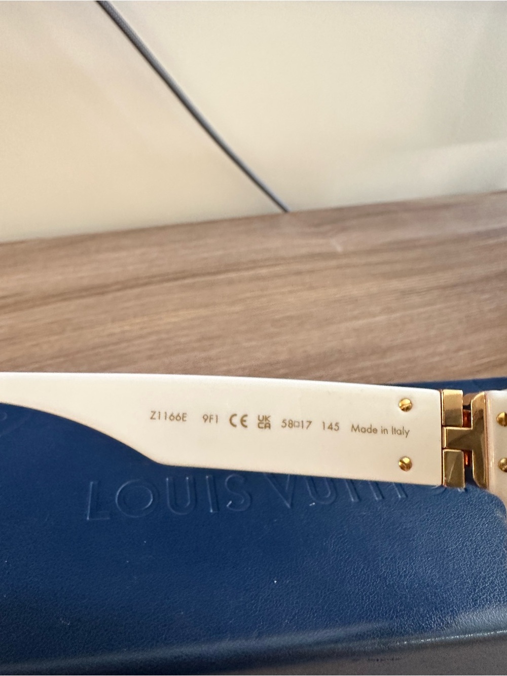 Louis Vuitton White Sunglasses with Gold Trim - Picture 4 of 8